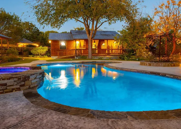 1906 Estate 21 Guests Pool Hot Tub Main House 2 Cabins