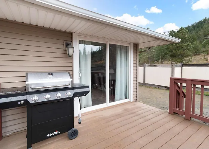 Mountain View Pet Retreat Near Downtown Fenced