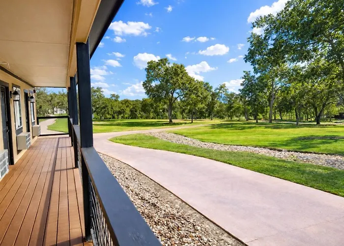 Bentwood Texas Suite 4