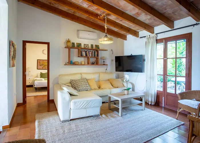 Finca Can Frare Con Gran Jardin En Mallorca