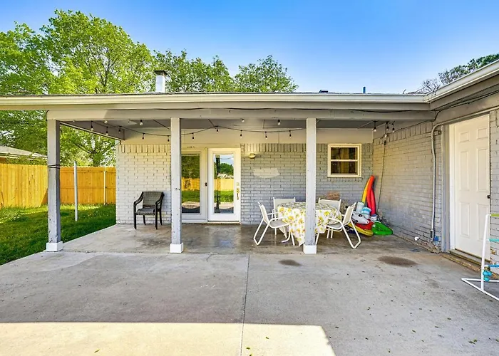 Pool, Game Room, Fast Wifi, 25 Mile Biking Trail