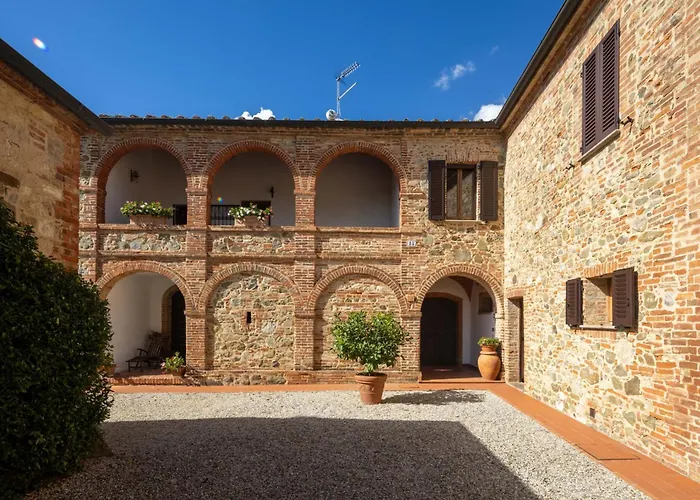Fattoria Belvedere Alle Vigne 6 By Vacavilla