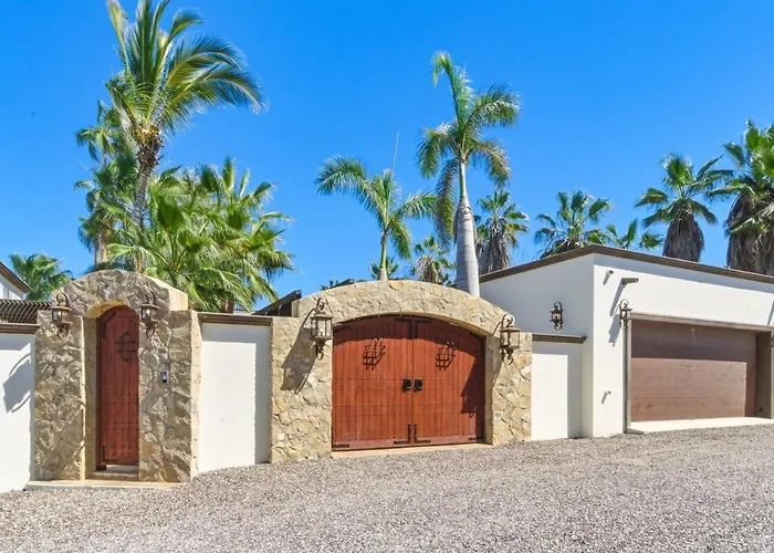 Villas Palm Oasis Including Rooftop Pickleball Pool Beach Concierge 24 7