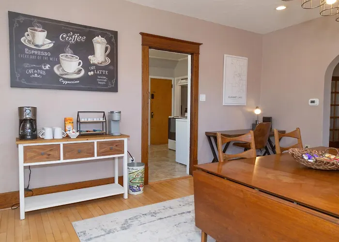 The Rhine Street Retreat Prime Location!