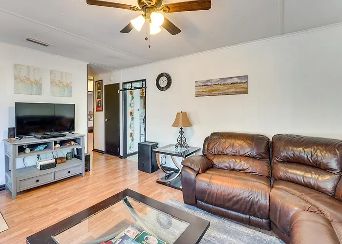 Paddle, Hike & More: Quiet Home In High Springs!