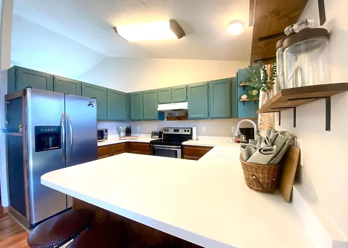 Cozy Home Minutes From Montana Activities