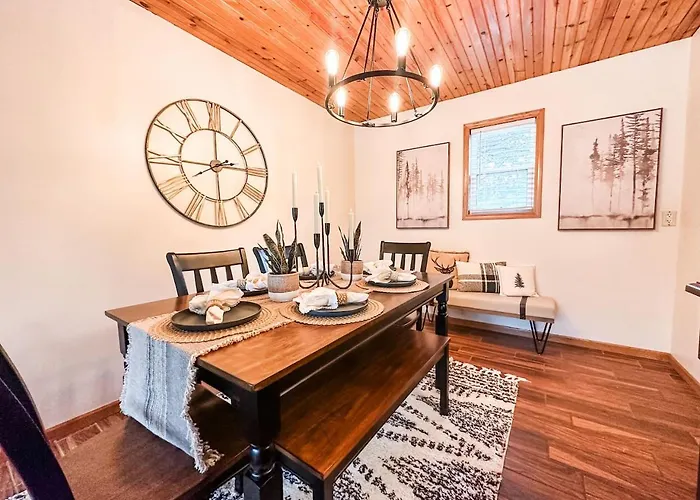 Cedar River Home Pet Friendly
