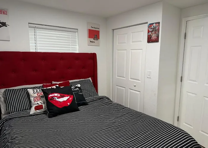 Cozy Guesthouse Downtown Tampa