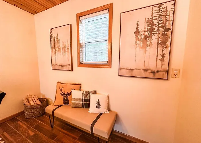 Cedar River Home Pet Friendly
