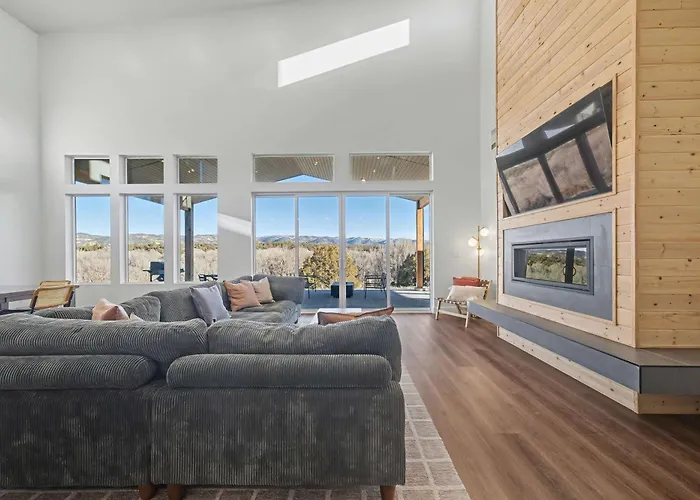 The Grove-River Cabin -Hot Tub- Family Home Near Bryce & Zion
