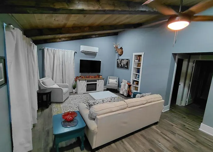 Southside Hideaway