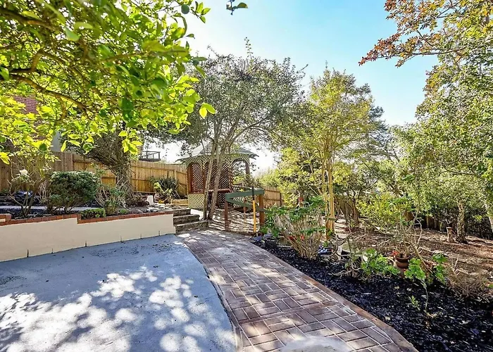 Private Berkeley Hills Studio Suite With Laundry