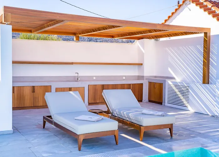 Manos Villas
