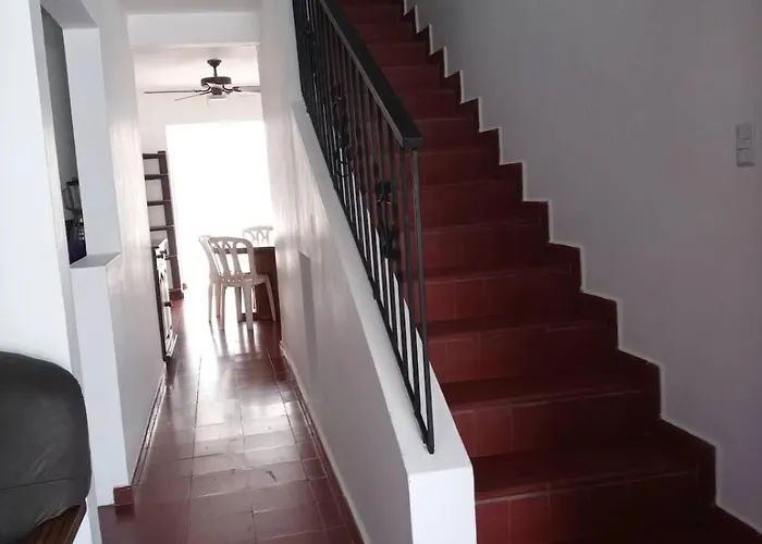 Santa Barbara'S Santo Domingo'S Cozy Home