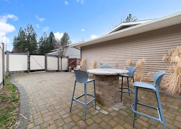 Mountain View Pet Retreat Near Downtown Fenced