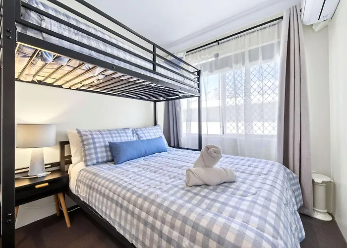 Wharfside Oasis -Beach Days In Surfers Paradise