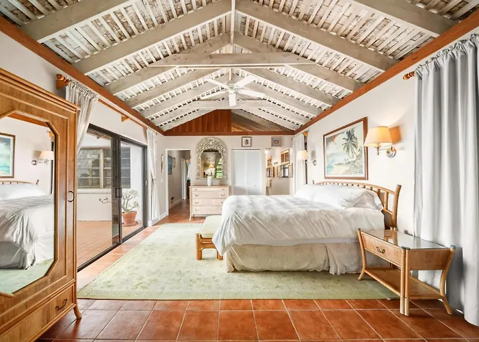 Russell Island Beachfront Style Home