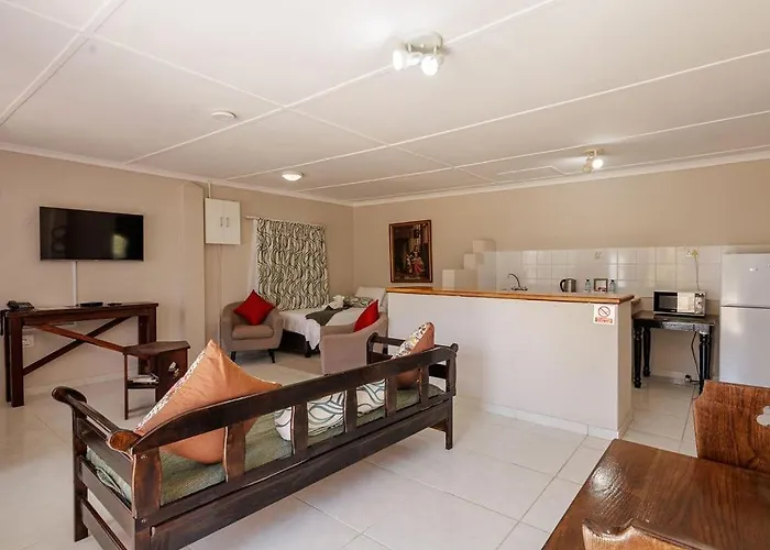 Ulifalodge Whitehouse