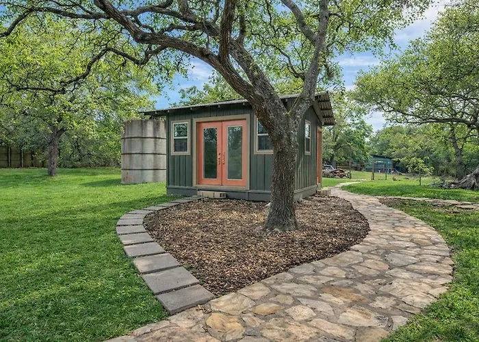 Boerne Modernist Ranch