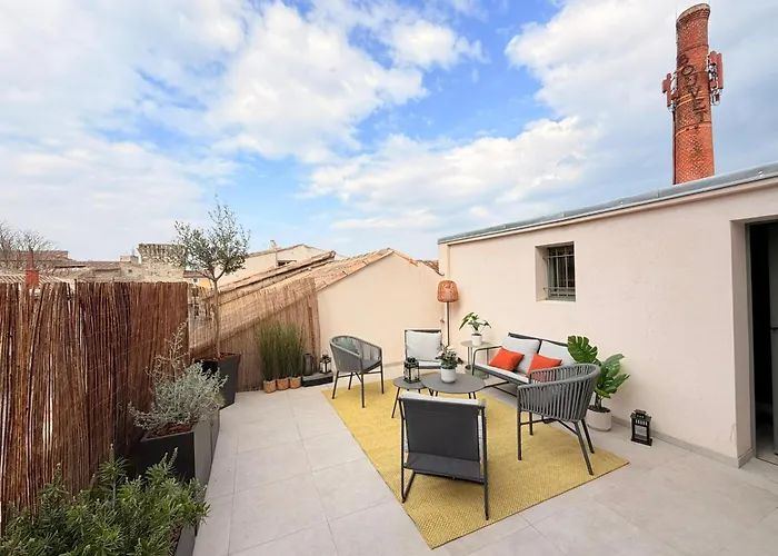 Maison Familiale Renovee Avec Terrasse, 4 Chambres, Proche L'Isle-Sur-La-Sorgue