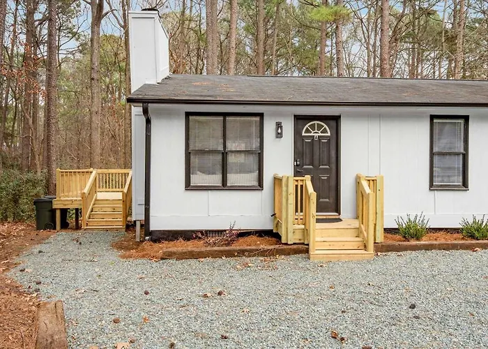 8 Minutes To Unc - Outdoor Deck - Washer And Dryer