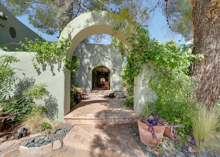 Group Retreat On Flower Farm Near Sedona Trails