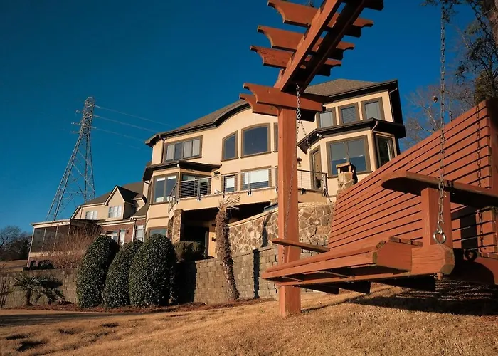 Private Luxury Estate On Lake Wylie