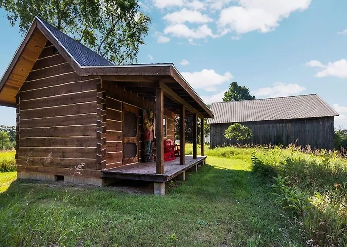 The Bunkhouse At Arcadia: A Golf Retreat