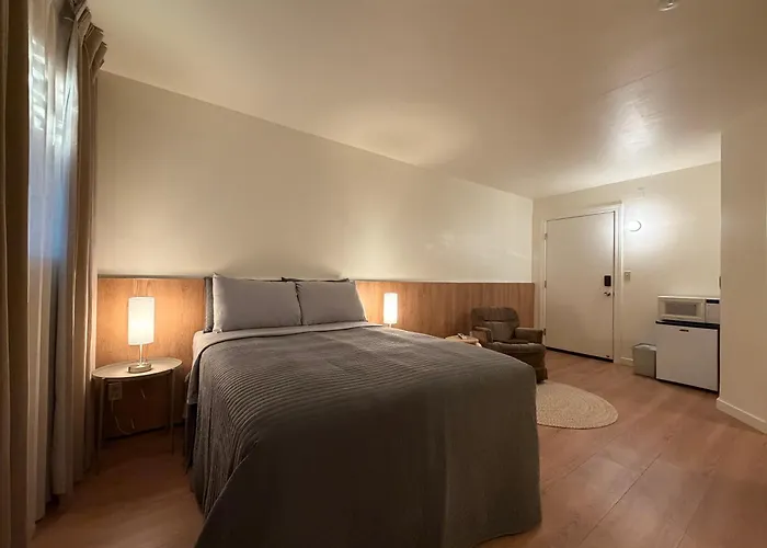 Desert Rose Motel