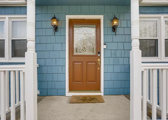 Walk To Lake Hopatcong: Vibrant Home W/ Deck!