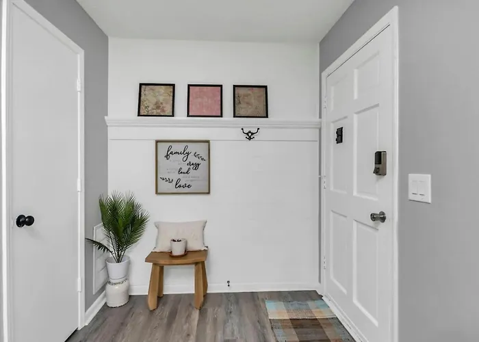 Lexington Leisure House- 4Br