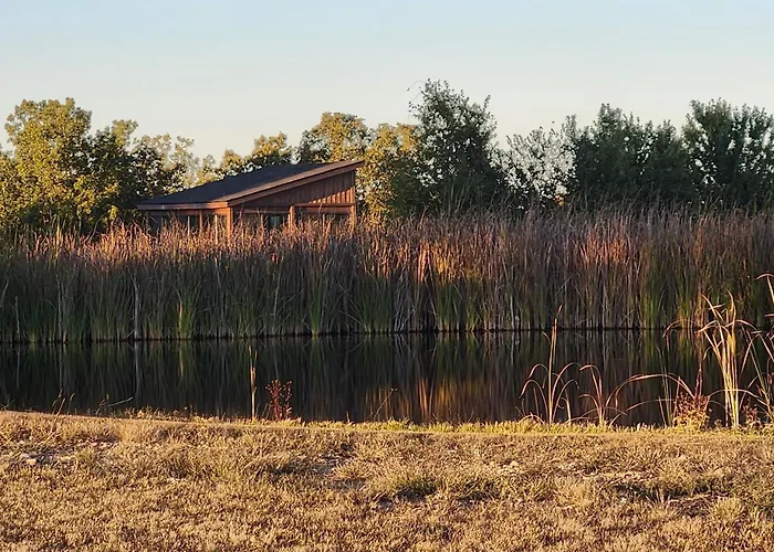 Richland Home On Multi-Unit Farm: Fish, Hike!