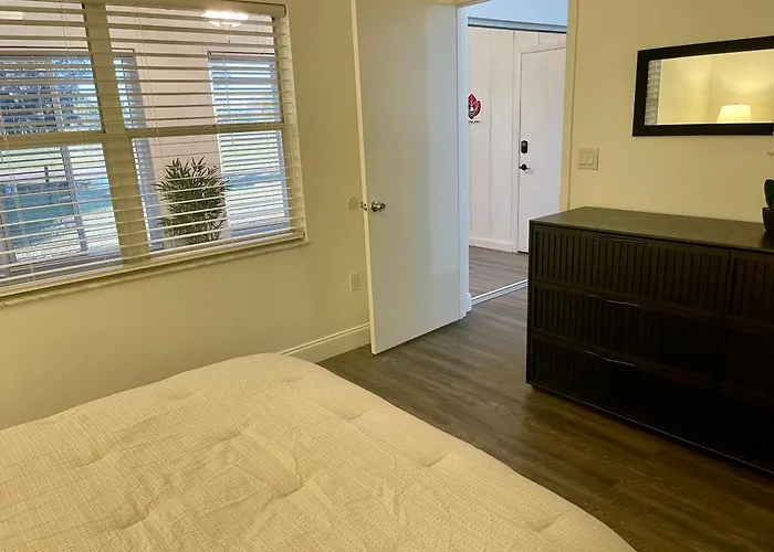 Pretty Lodging Serene View Retreat In Lake Placid!