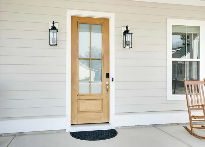 Steps To Marina! Lake Greenwood Home W/ Patios