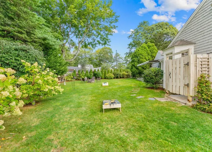 160 Pond View Dr