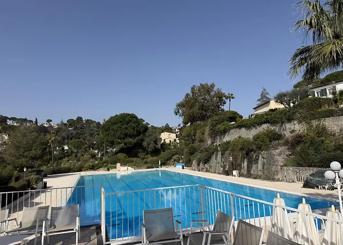 Belle Villa Entre Nice Et Cannes Dans Domaine Securise