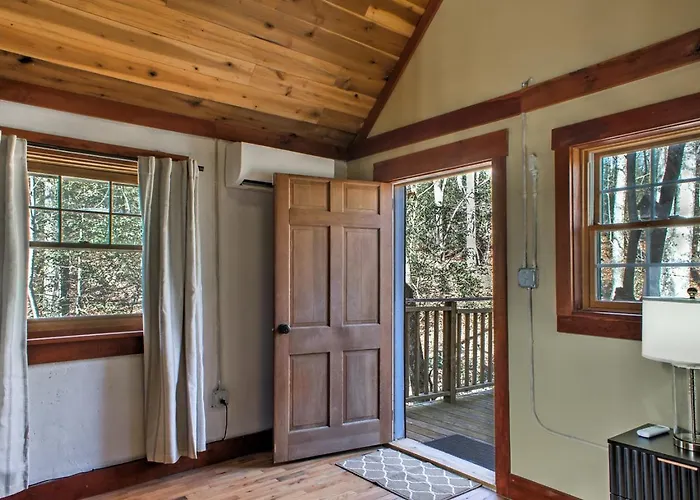 Private 30-Acre Retreat With Hot Tub & Game Room