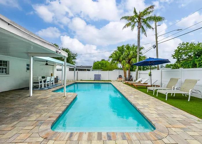 Coastin Close Family Fun Htd Pool Outdoor Games