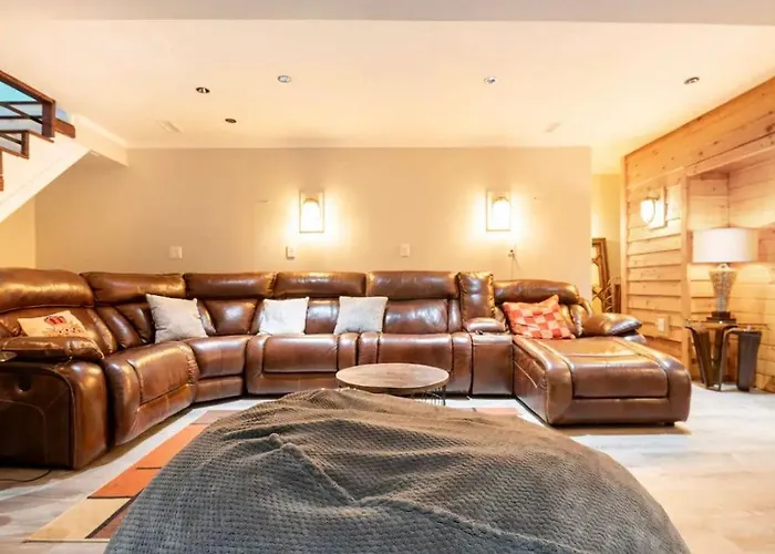 Luxury Private Estate With 6 Bedrooms In Leesburg