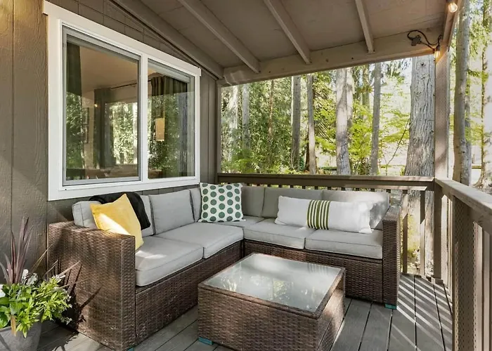 Creekside Escape A Designer Tiny House In The Woods But Minutes From Town