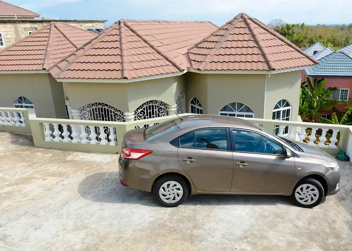 Winter Escape With Seaview - Private Balcony & Fast Wifi