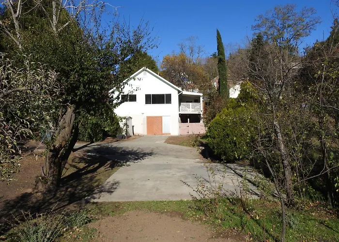 Miners Choice 3 Bedroom On Main St Bonus Rooms Sleeps Up To 9 Tv Wifi Piano
