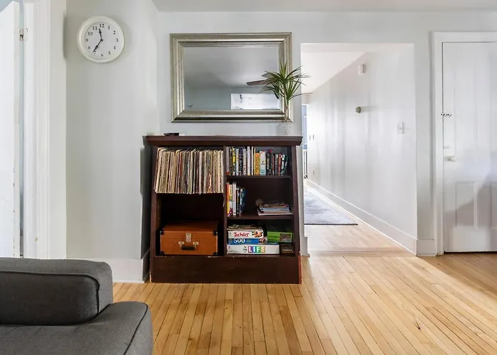 Downtown Retreat • Perfect For Families Or Groups!