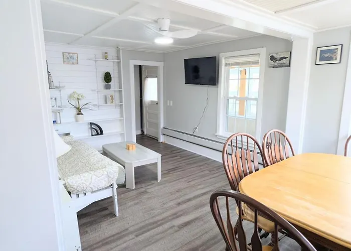 Cozy 3Bd Cottage 8 Min To Beach Pet Friendly