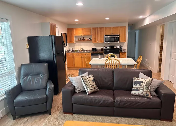Sumas Mountain Basement Suite