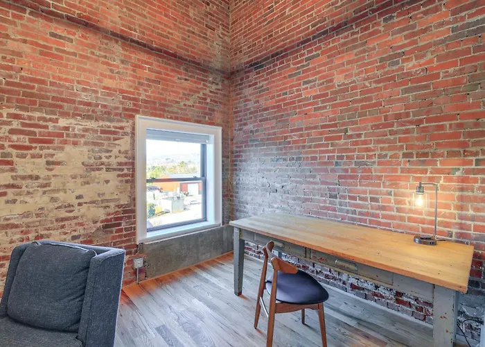 Walkable Downtown Sparta Suite, Mountain Views