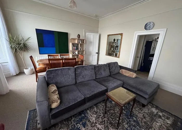 Anns Sea View Suite