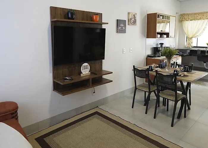 Apartamento totalmente mobiliado e próximo às principais avenidas da cidade
