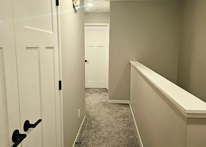 Contemporary 2Br, 2 And Half Ba Furnished Townhome Minutes From Mayo Clinic