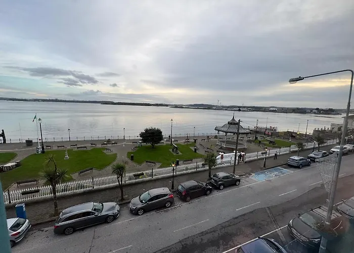 Anns Sea View Suite